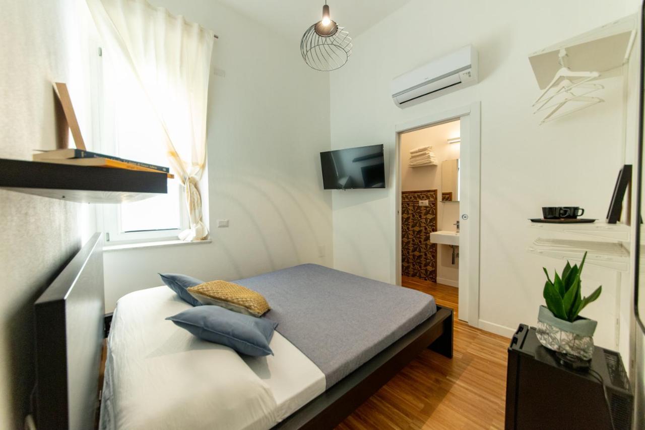 Lele'S Rooms Κάλιαρι Εξωτερικό φωτογραφία
